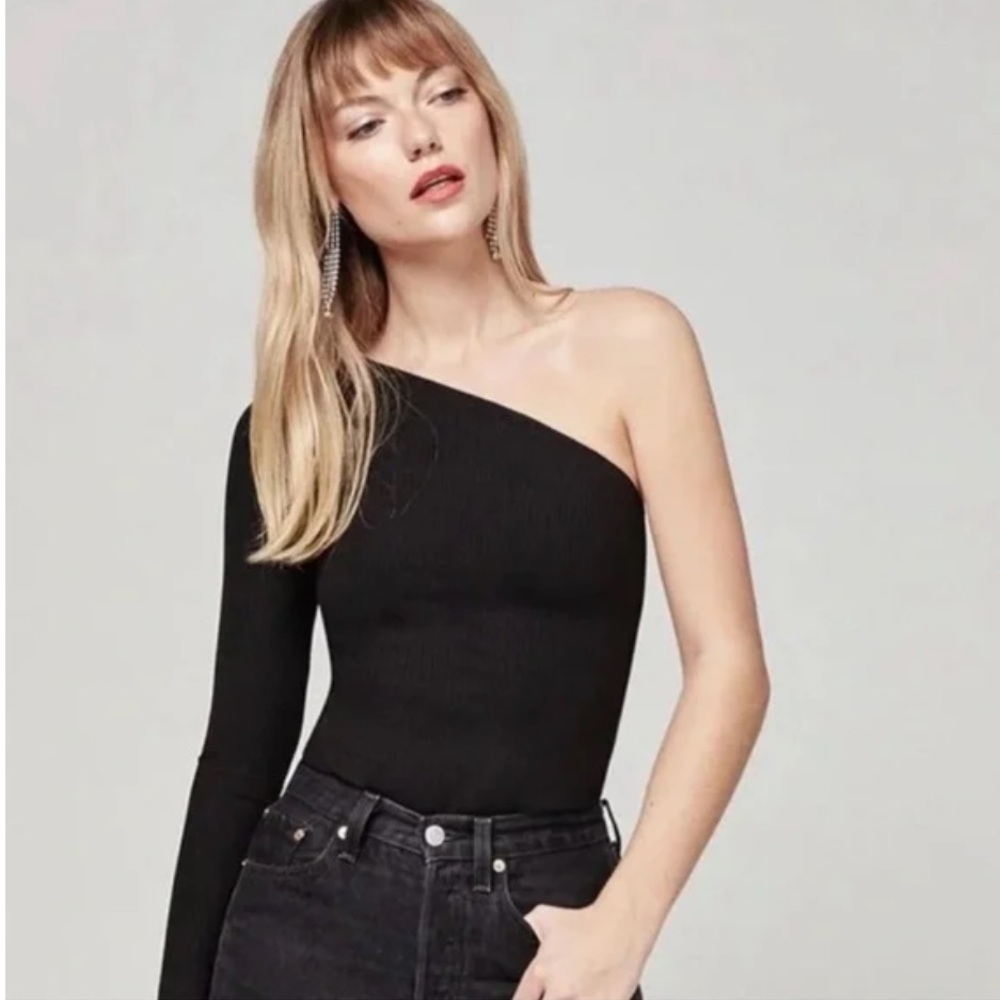 Reformation Stewart Ribbed One-sleeve Top in Black